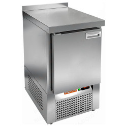 Стол морозильный HICOLD GNE 1/BT с нижним расположением агрегата - интернет-магазин КленМаркет.ру