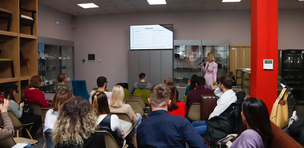 Пострелиз делового мероприятия «HoReCa 2022 – сигнал своим» 17 марта 2022 года в «КЛЕН»