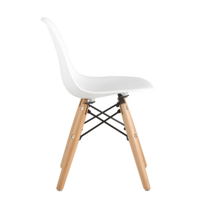 Стул пластиковый «Eames Бэмби» с жестким сиденьем (ножки дерево) - интернет-магазин КленМаркет.ру