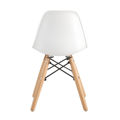 Стул пластиковый «Eames Бэмби» с жестким сиденьем (ножки дерево) - интернет-магазин КленМаркет.ру