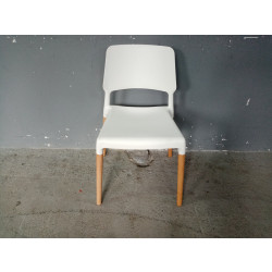 Стул Квадро, с деревян. ножками (Белый) - интернет-магазин КленМаркет.ру